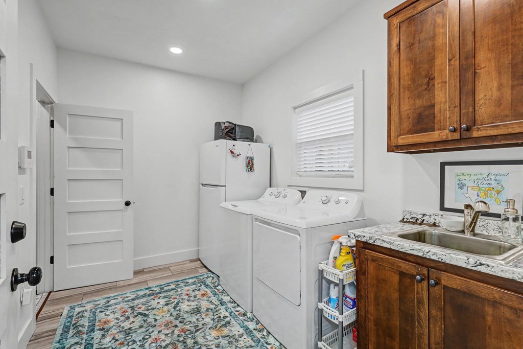 Blairsville, Georgia, 30512, United States, 4 Bedrooms Bedrooms, ,4 BathroomsBathrooms,Residential,Active,2019454