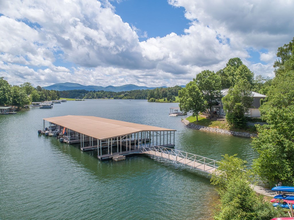 Blairsville, Georgia, 30512, United States, 4 Bedrooms Bedrooms, ,4 BathroomsBathrooms,Residential,Active,2019454