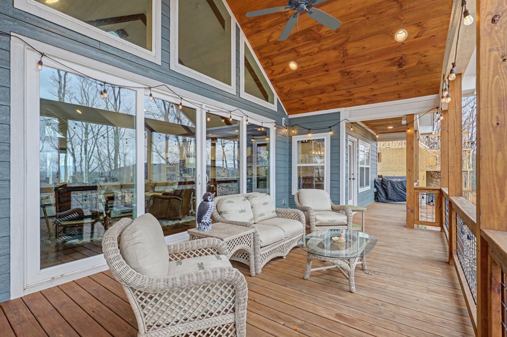 Blairsville, Georgia, 30512, United States, 4 Bedrooms Bedrooms, ,4 BathroomsBathrooms,Residential,Active,2019454