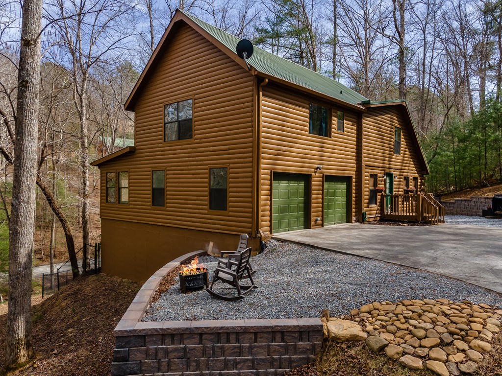 311 Ruby Lane
