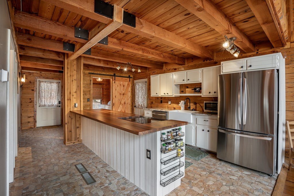 311 Ruby Lane