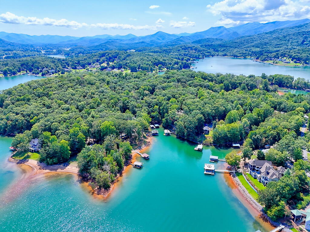 2204 Cedar Cliff Road
