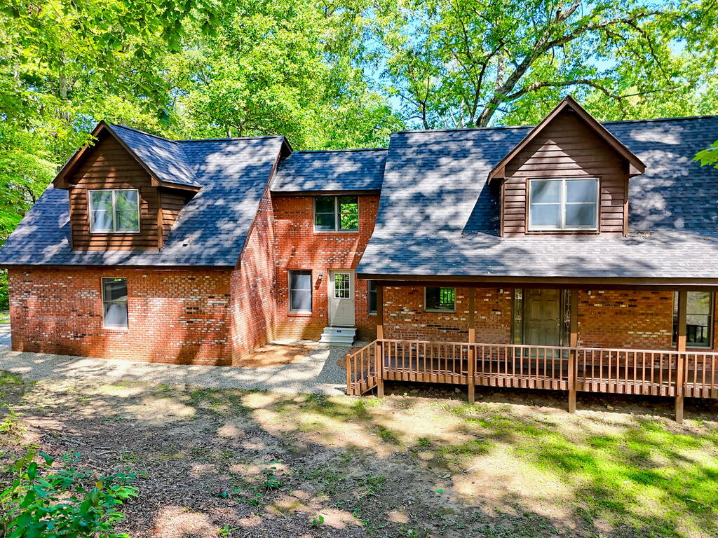 2204 Cedar Cliff Road