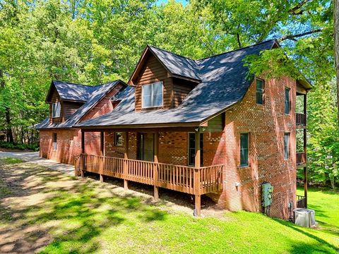 2204 Cedar Cliff Road Hiawassee GA 30546