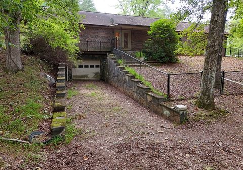 A home in Mccaysville