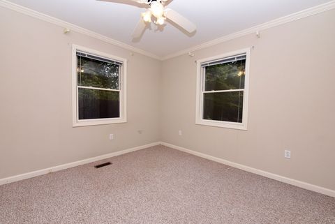 A home in Mccaysville
