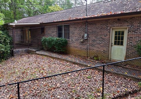 A home in Mccaysville
