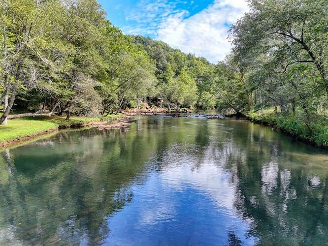 296 Caddis Trail