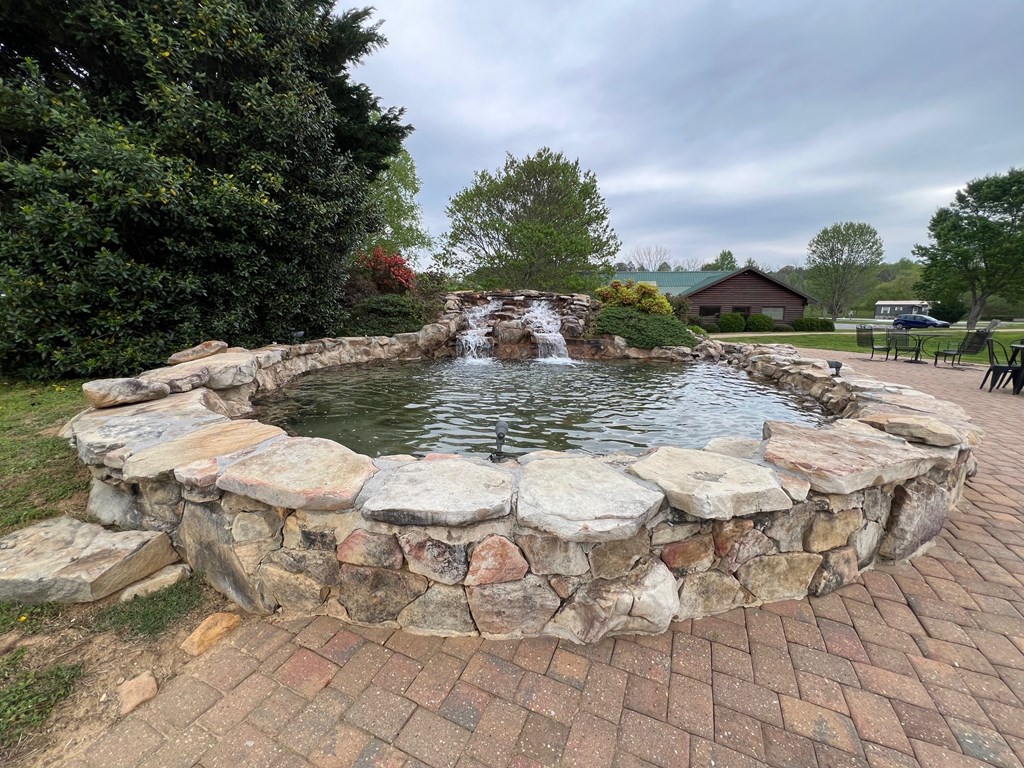 201 Foggy Mountain Road