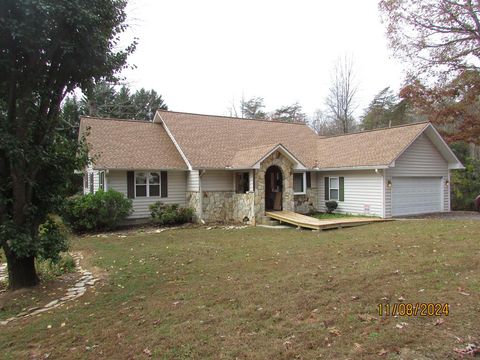 A home in Hayesville