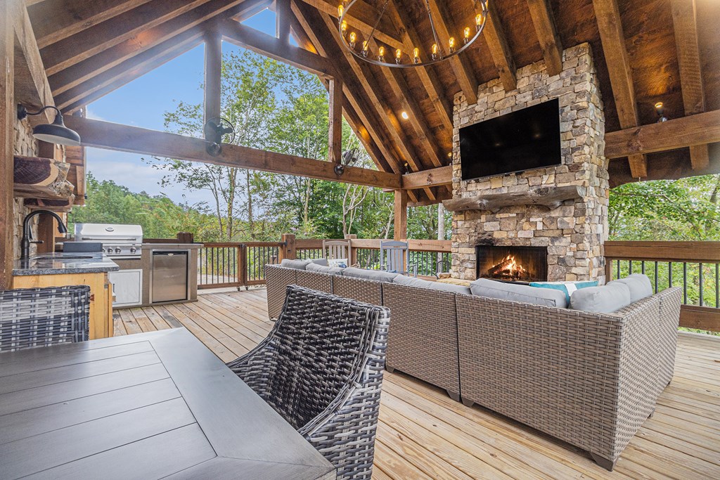 142 Mountain Trace