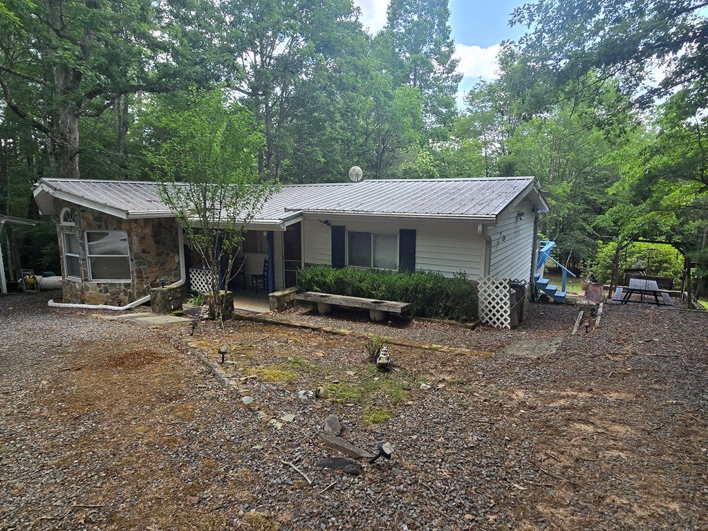 64 Green Oak Road