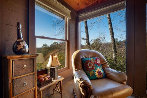 A home in Mineral Bluff