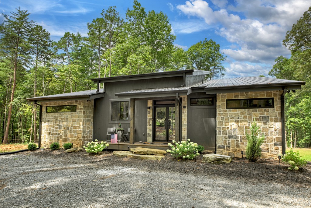 2596 Hwy 2