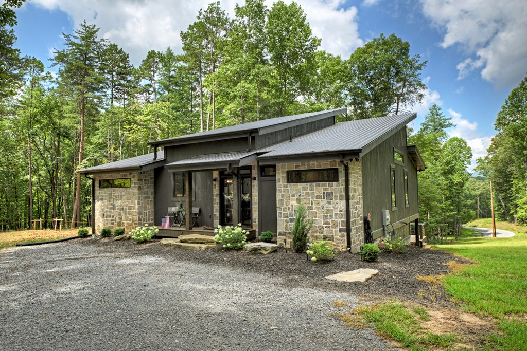 2596 Hwy 2
