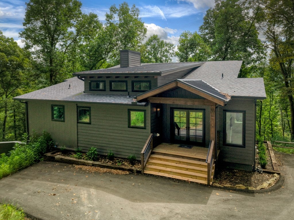 271 Toccoa Preserve Court
