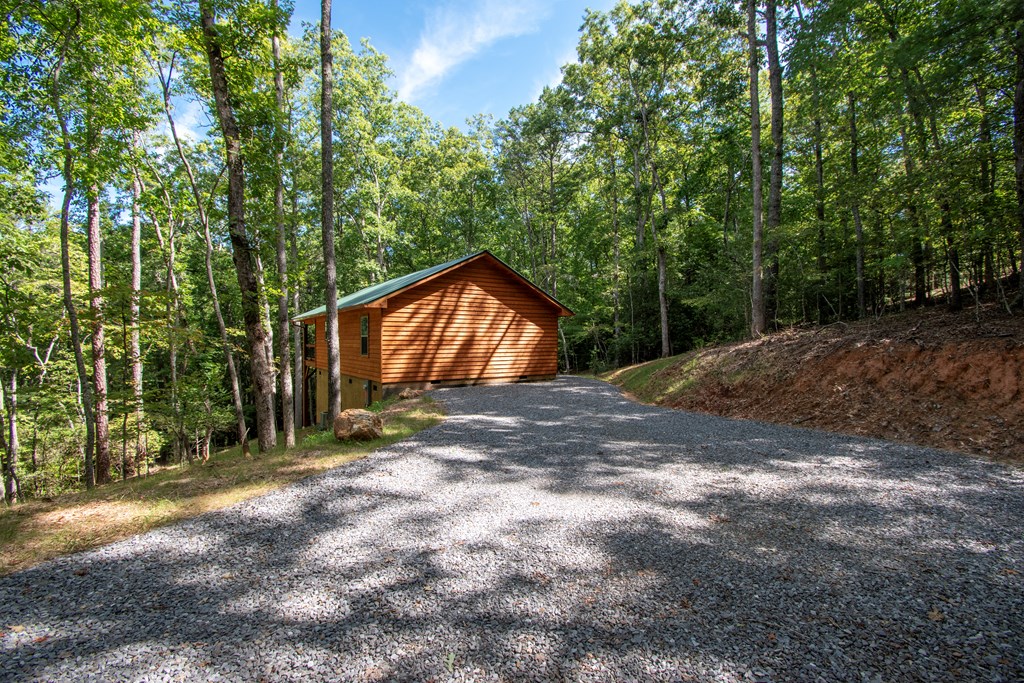 155 Stone Crest Lane