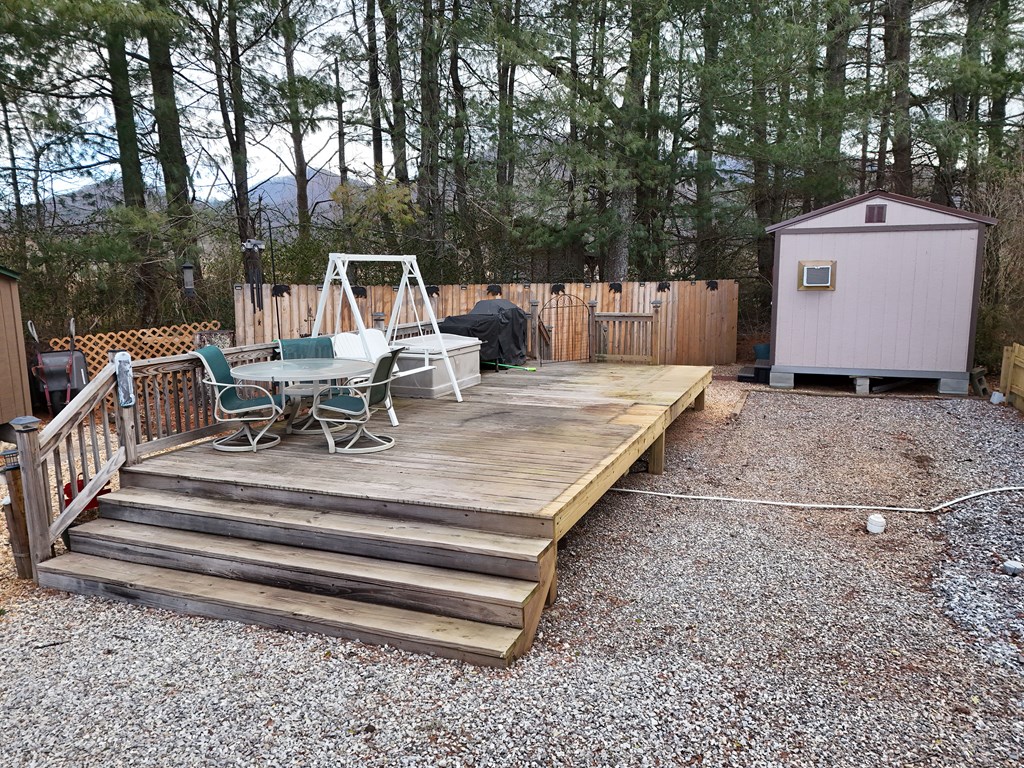 496 Choestoe Valley Circle