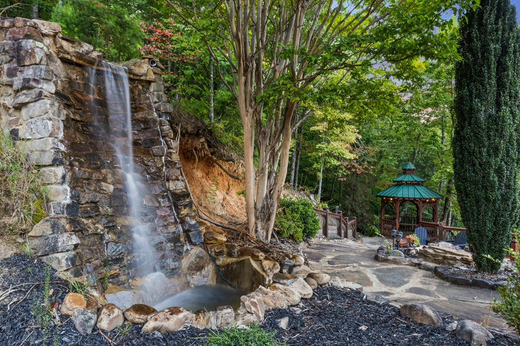 279 Rising Star Lane