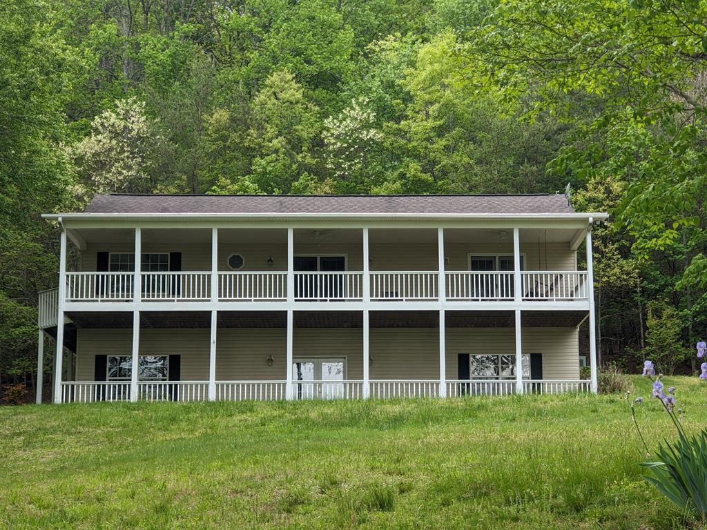 201 Tahlequah Ridge
