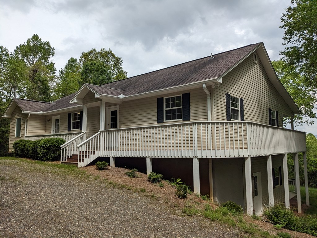 201 Tahlequah Ridge