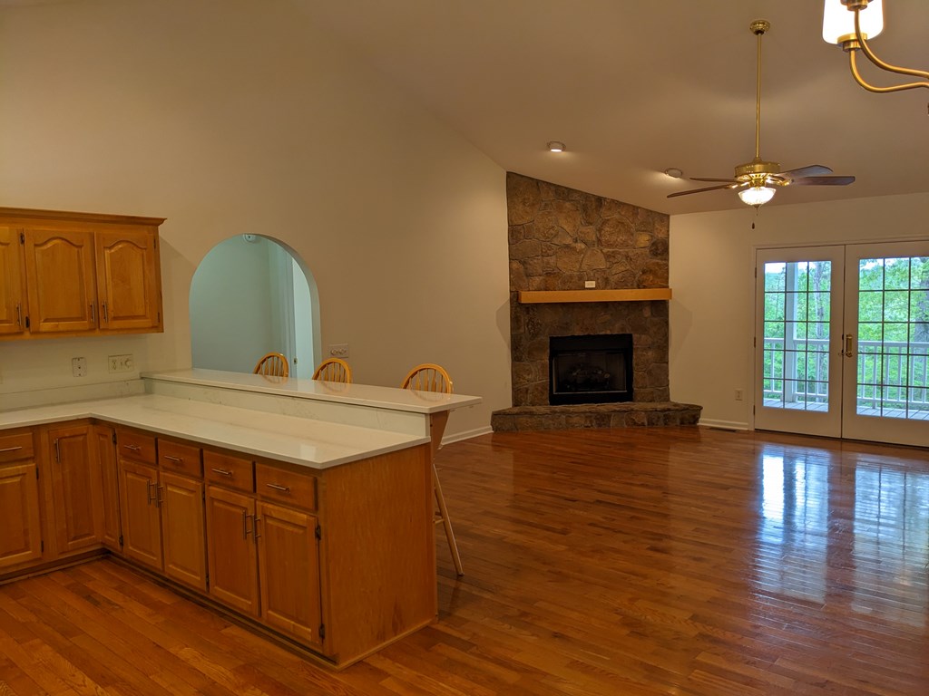 201 Tahlequah Ridge