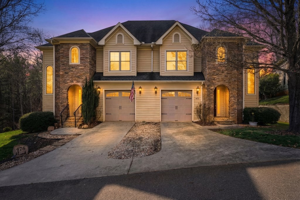 476 Licklog Ridge