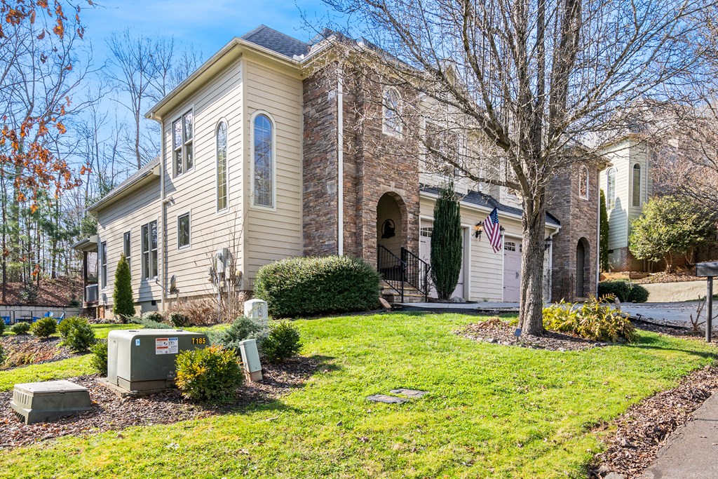 476 Licklog Ridge