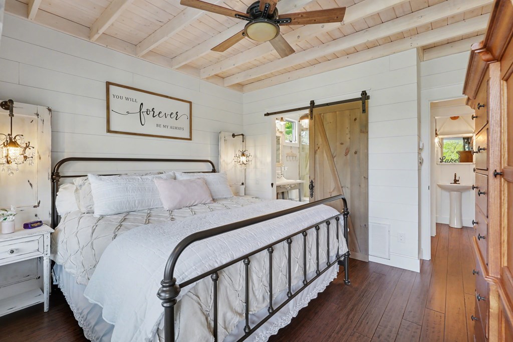 Hayesville, North Carolina, 28904, United States, 3 Bedrooms Bedrooms, ,4 BathroomsBathrooms,Residential,Active,2038145
