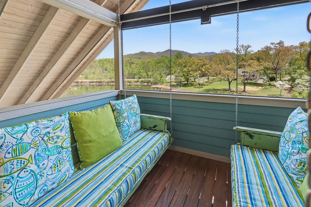 Hayesville, North Carolina, 28904, United States, 3 Bedrooms Bedrooms, ,4 BathroomsBathrooms,Residential,Active,2038145