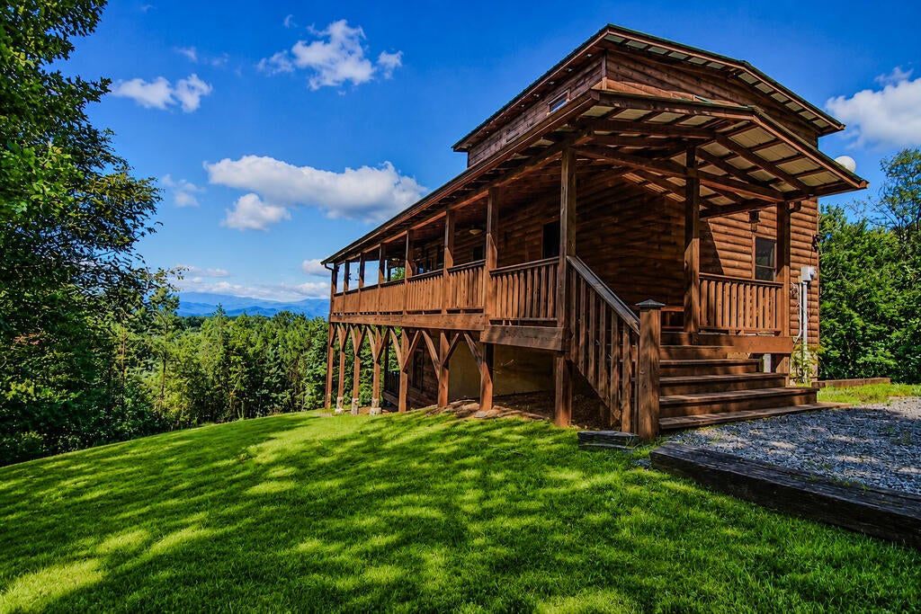 20 Locust Pointe Trail