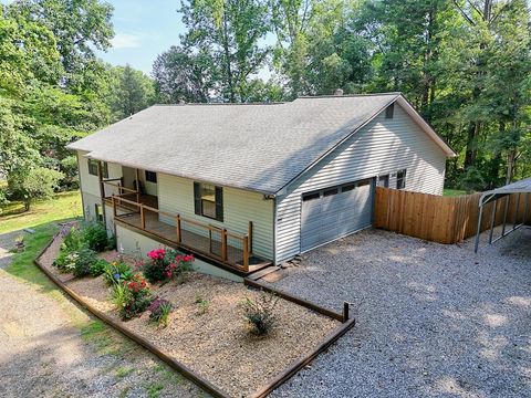 28 Coon Tail Road Blairsville GA 30512