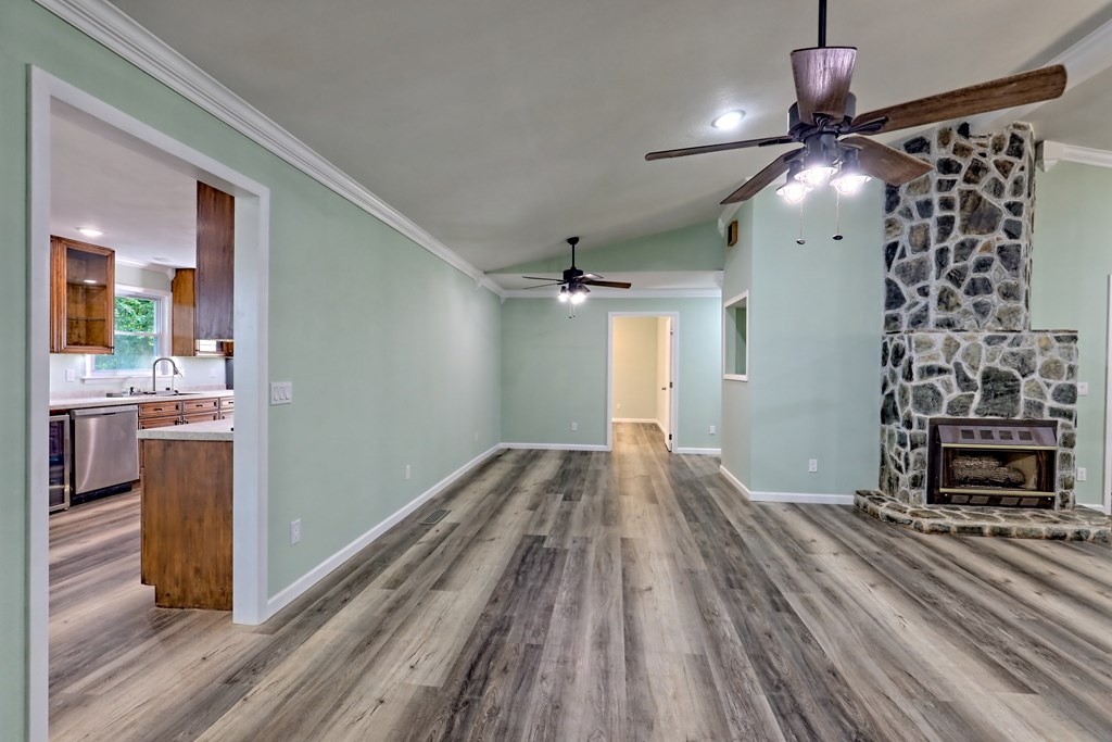28 Coon Tail Road