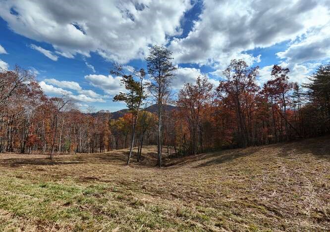 902 Deitz Cable Road