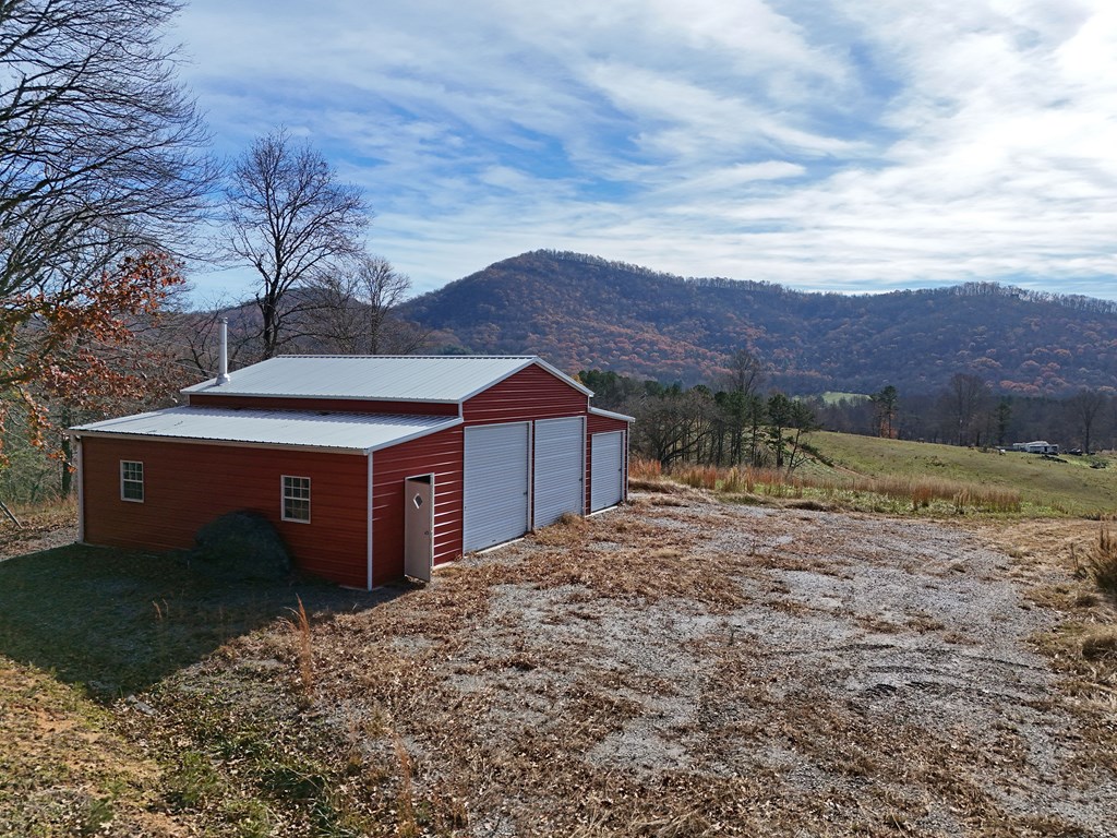 902 Deitz Cable Road