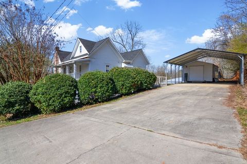 A home in Talking Rock