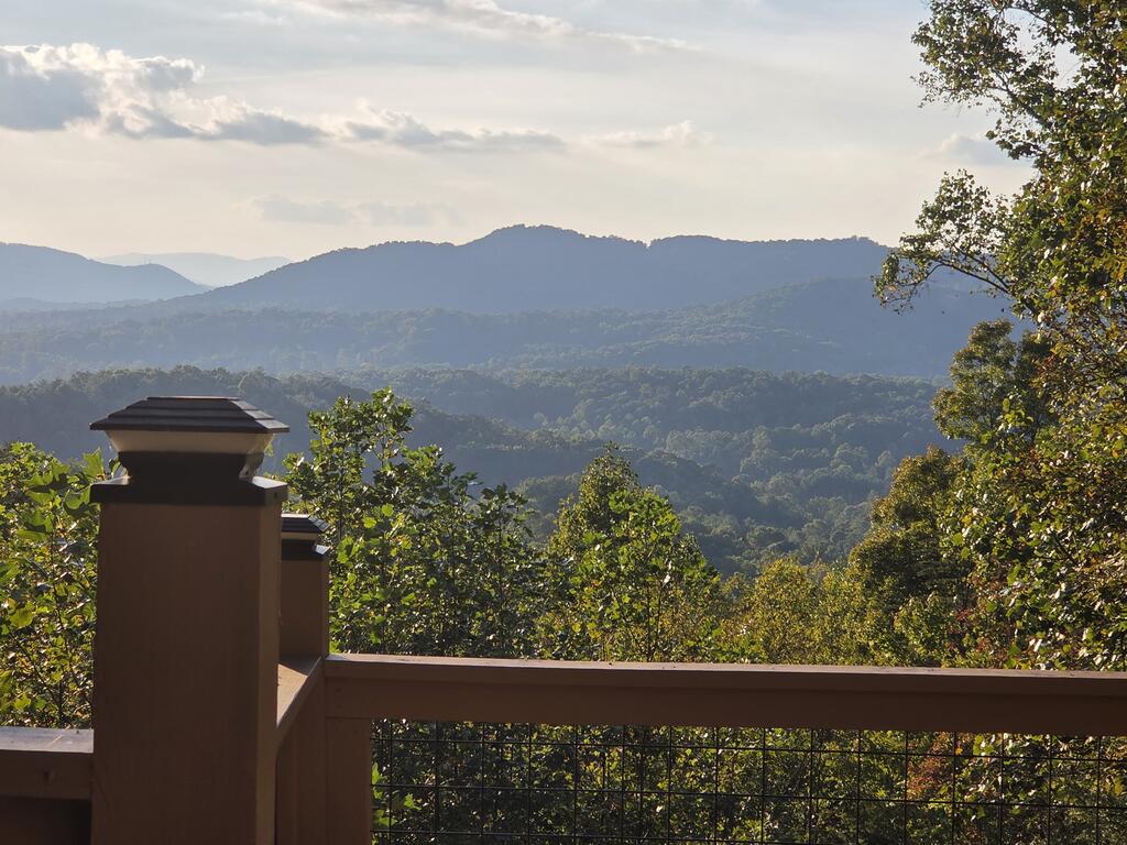 238 Ridge View Lane