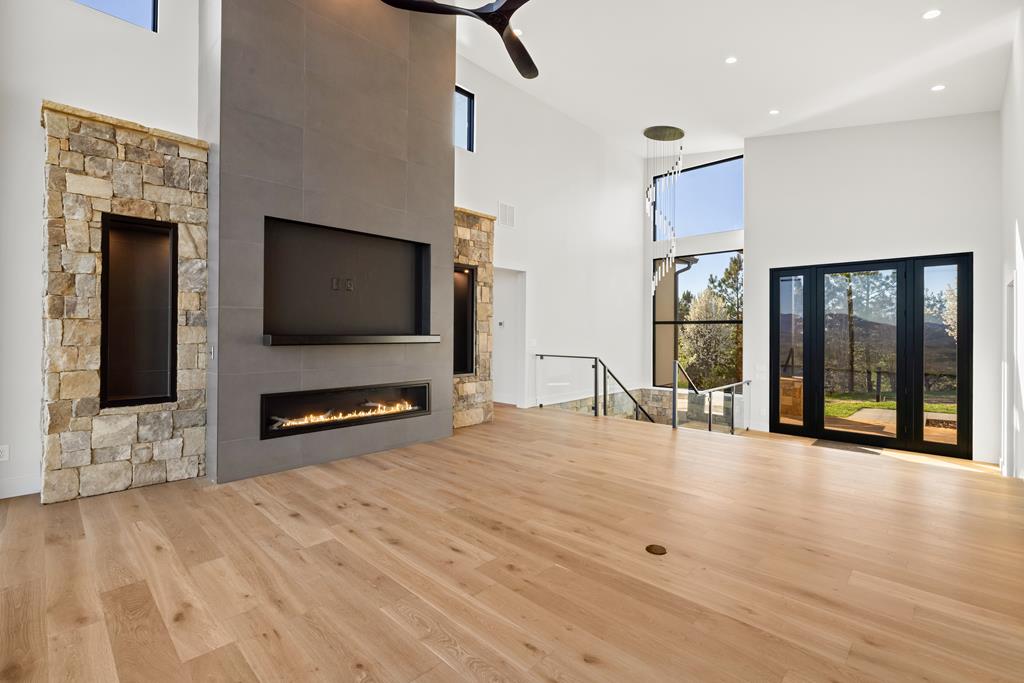 Blairsville, Georgia, 30512, United States, 4 Bedrooms Bedrooms, ,4 BathroomsBathrooms,Residential,Active,2033702