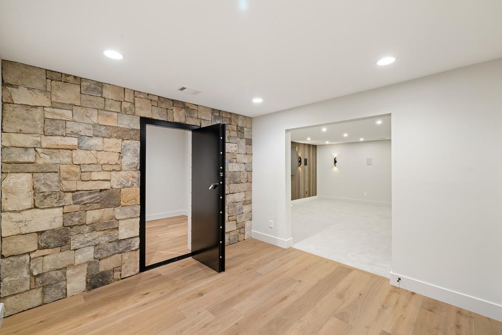 Blairsville, Georgia, 30512, United States, 4 Bedrooms Bedrooms, ,4 BathroomsBathrooms,Residential,Active,2033702