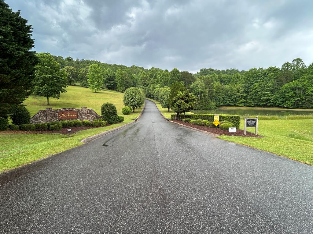 Blairsville, Georgia, 30512, United States, 4 Bedrooms Bedrooms, ,4 BathroomsBathrooms,Residential,Active,2033702