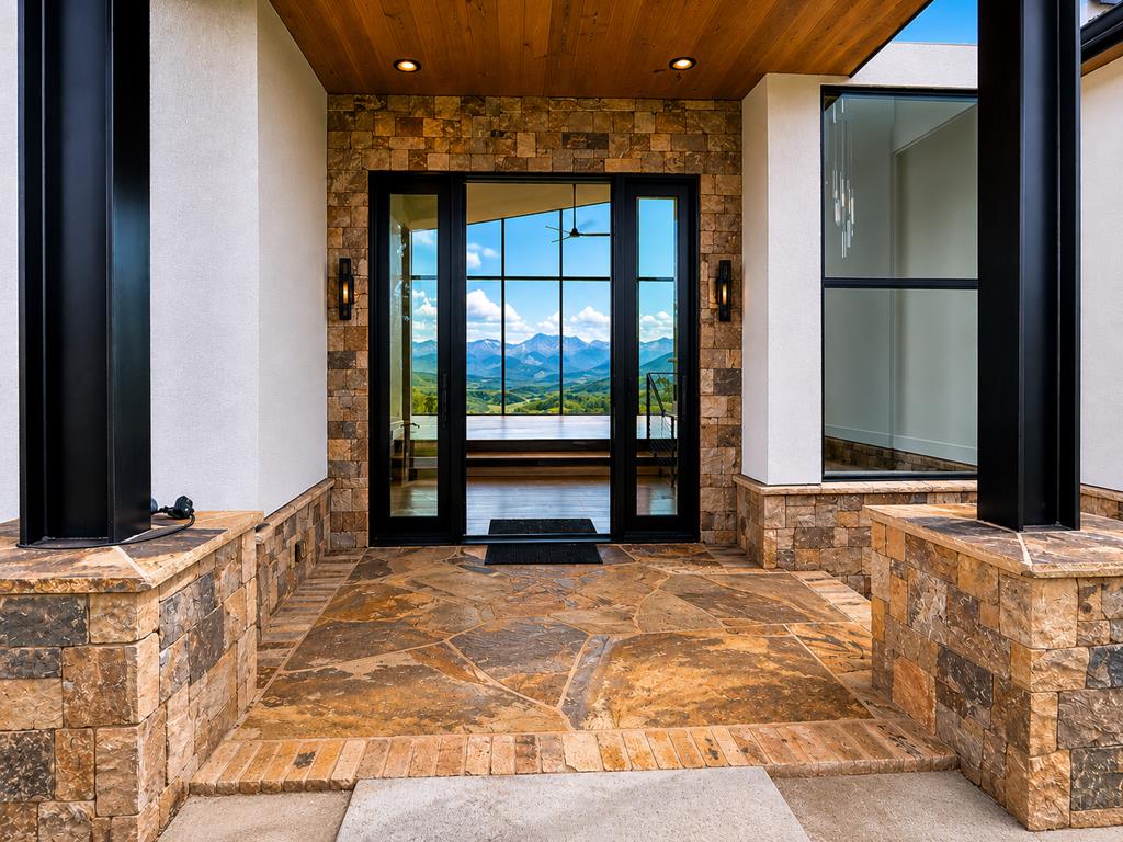 452 Summit Trace