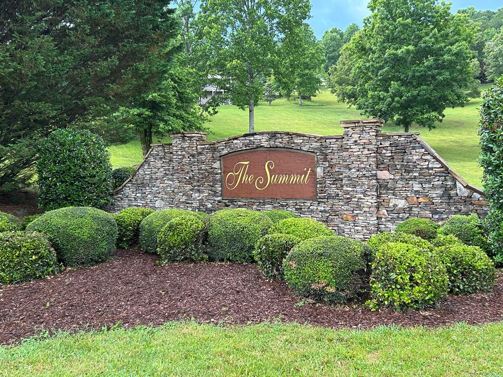 Blairsville, Georgia, 30512, United States, 4 Bedrooms Bedrooms, ,4 BathroomsBathrooms,Residential,Active,2033702