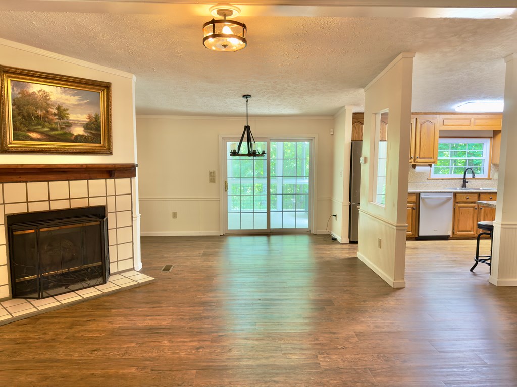 777 Lakeside Drive