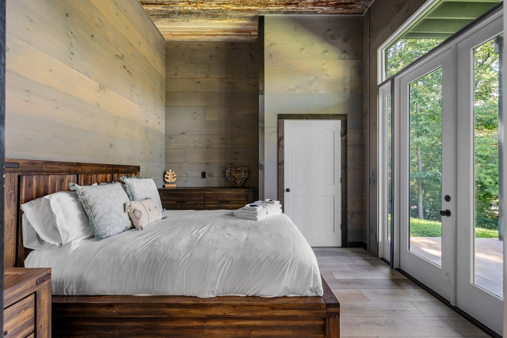 Blue Ridge, Georgia, 30513, United States, 5 Bedrooms Bedrooms, ,4 BathroomsBathrooms,Residential,Active,2031793