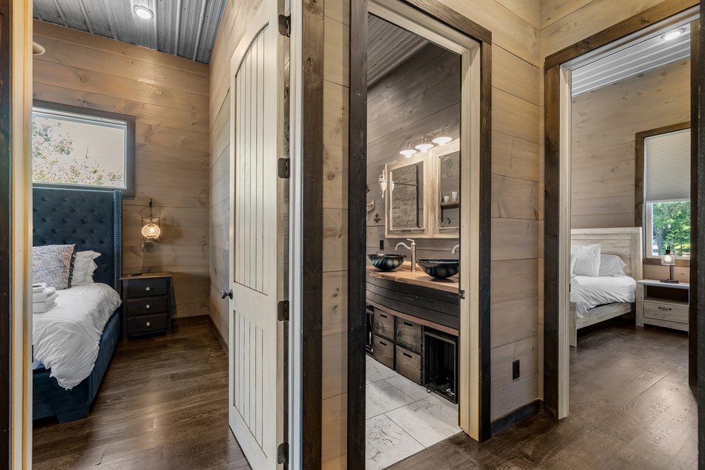 Blue Ridge, Georgia, 30513, United States, 5 Bedrooms Bedrooms, ,4 BathroomsBathrooms,Residential,Active,2031793