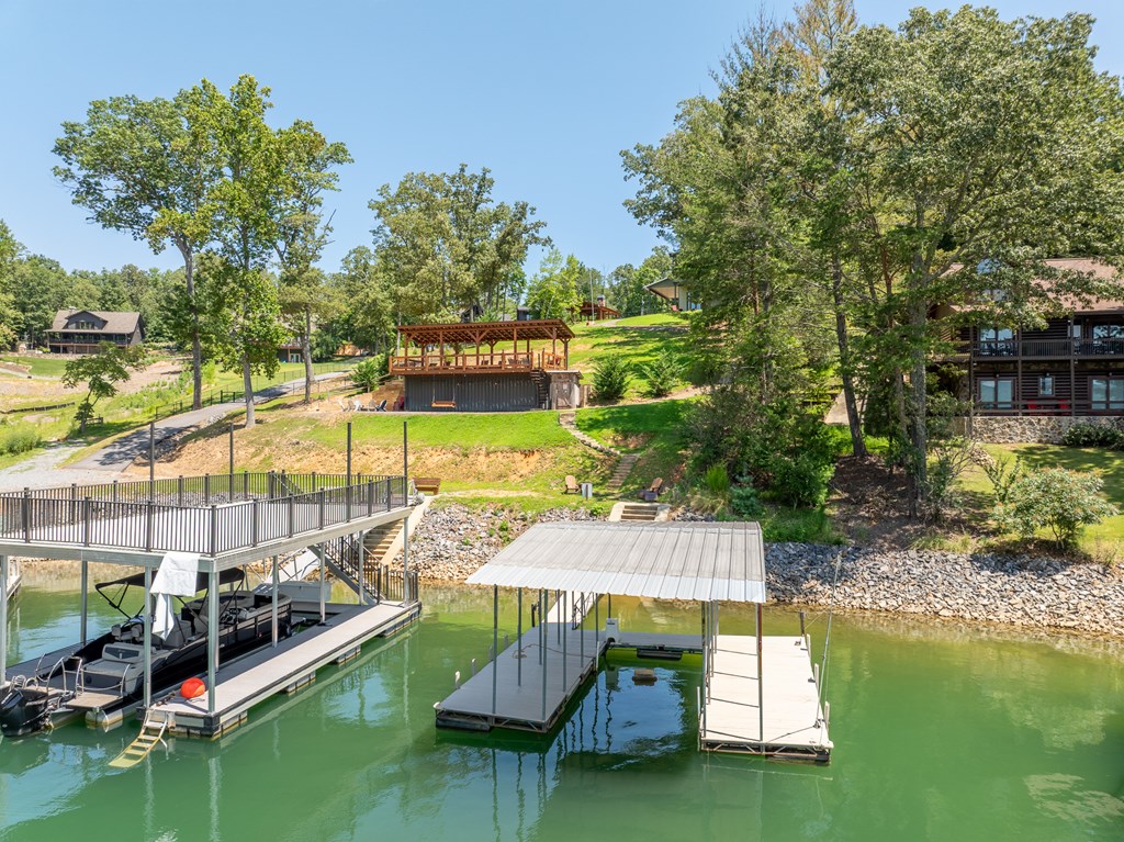 Blue Ridge, Georgia, 30513, United States, 5 Bedrooms Bedrooms, ,4 BathroomsBathrooms,Residential,Active,2031793