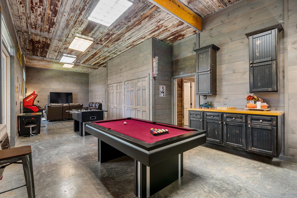 Blue Ridge, Georgia, 30513, United States, 5 Bedrooms Bedrooms, ,4 BathroomsBathrooms,Residential,Active,2031793