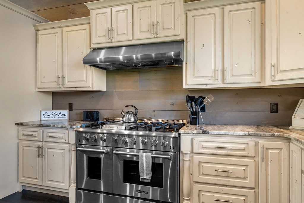 Blue Ridge, Georgia, 30513, United States, 5 Bedrooms Bedrooms, ,4 BathroomsBathrooms,Residential,Active,2031793