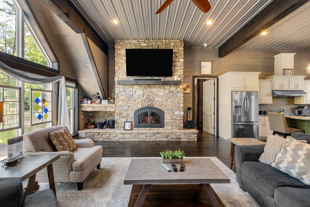 Blue Ridge, Georgia, 30513, United States, 5 Bedrooms Bedrooms, ,4 BathroomsBathrooms,Residential,Active,2031793