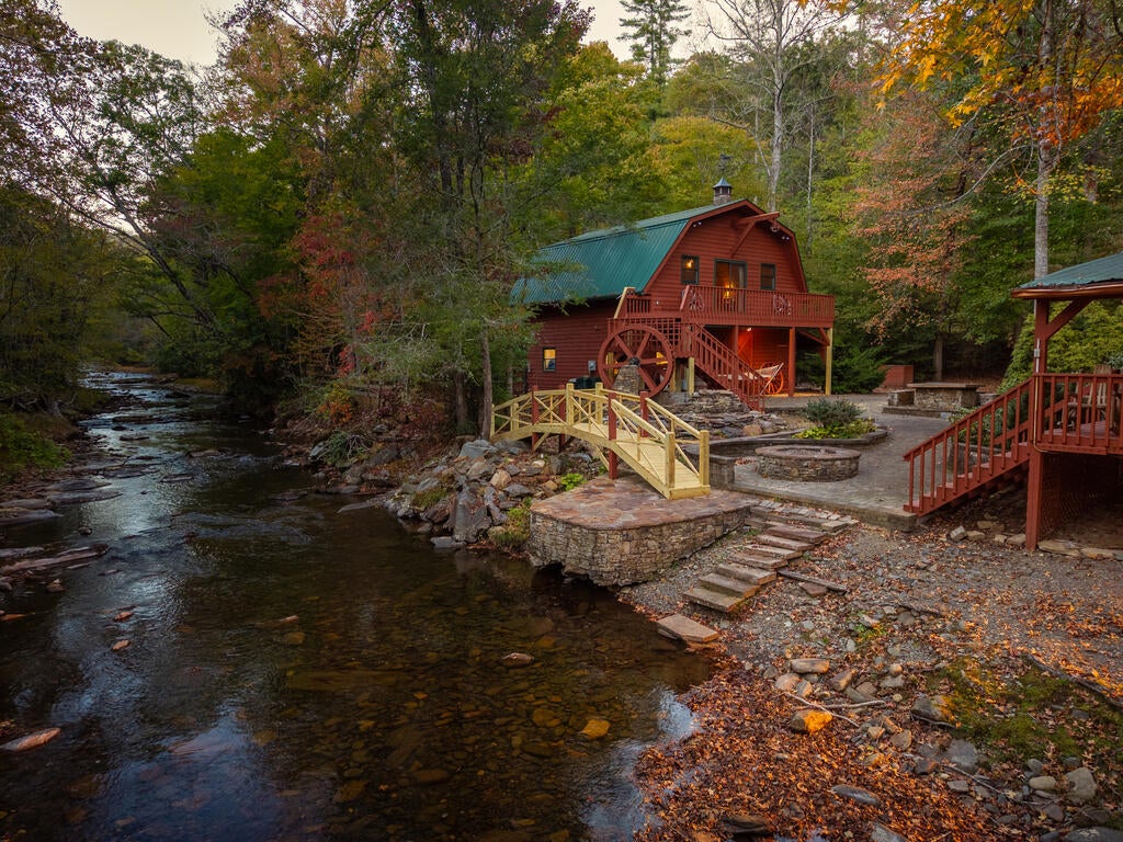 4549 Fires Creek Road